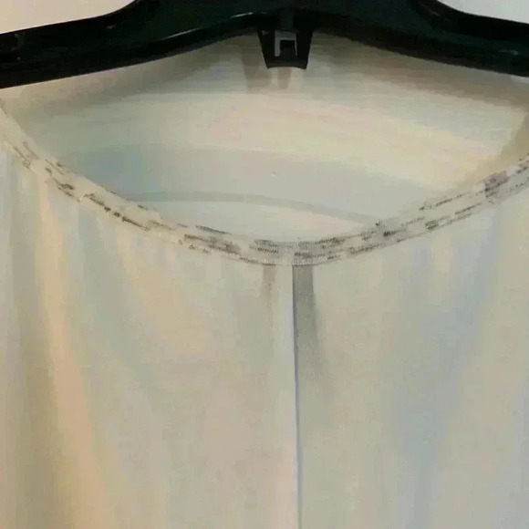 🔥2/20$🔥Jess T-shirt hardly worn. Spring/summer season start - Picture 5 of 6